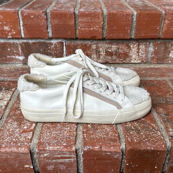 Madewell Sherpa Edition Sidewalk Low-Top Sneakers in Leather Women's Size 7 - Picture 1 of 7